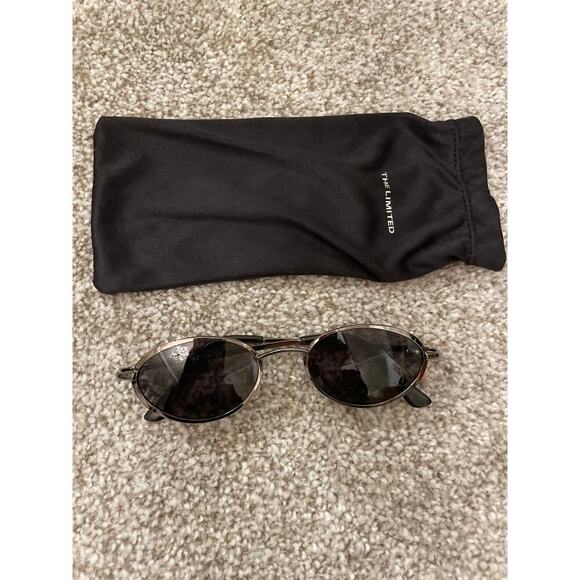 The Limited Accessories - The Limited Vintage Silver Rimmed Round Sunglasses with Dust Bag